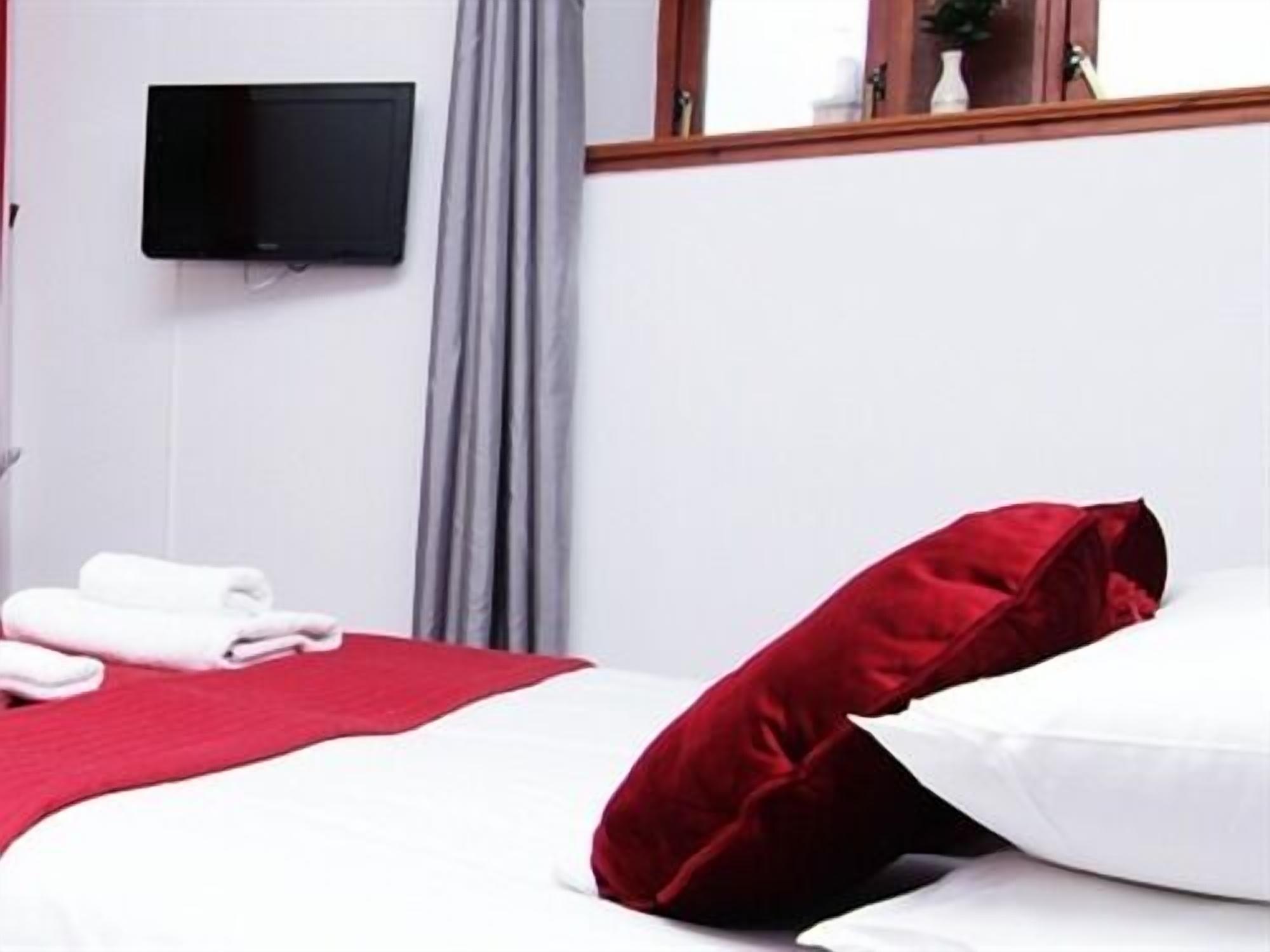 Couette-café Rosemount Palace 3*
