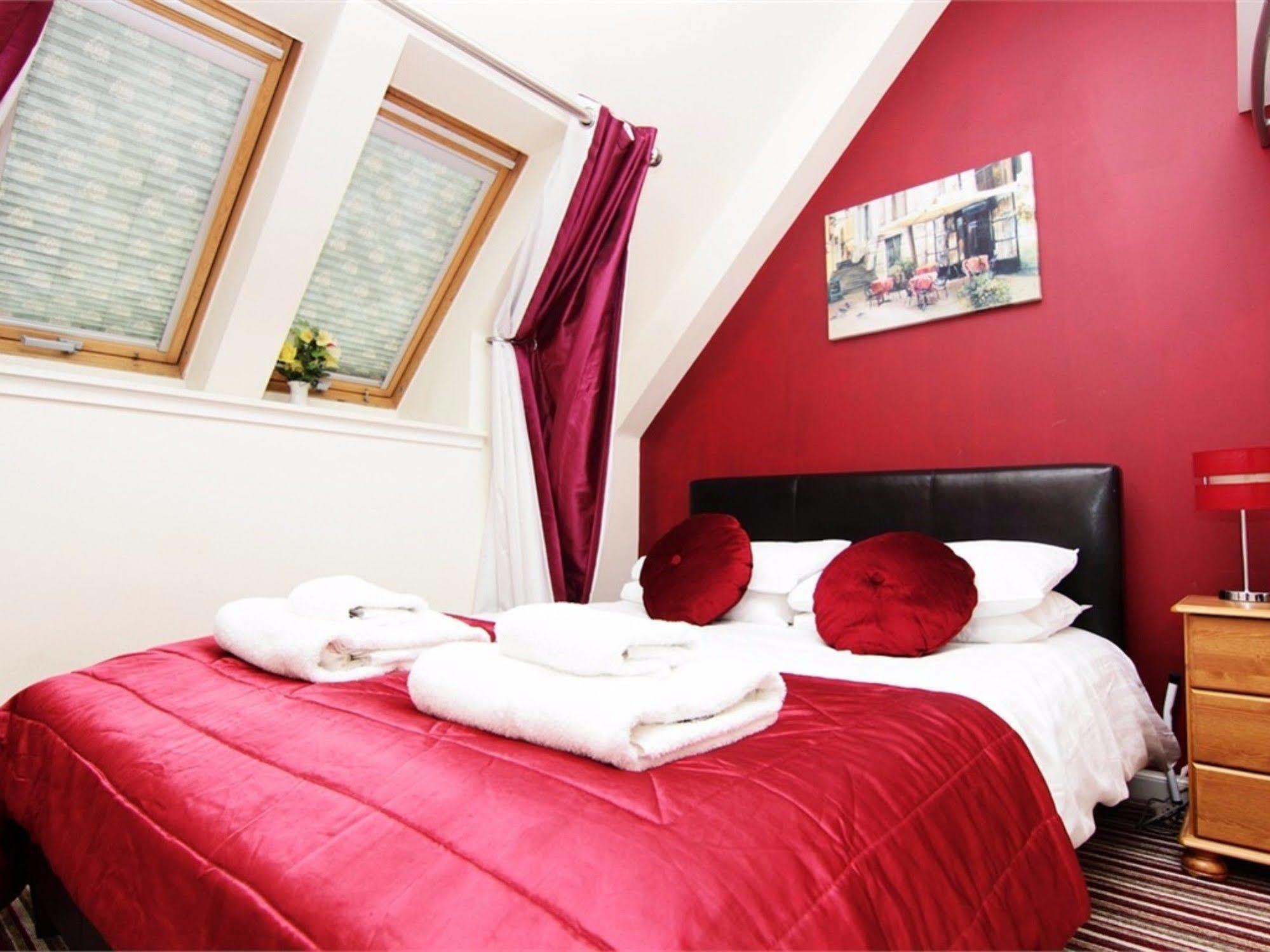 Couette-café Rosemount Palace 3*