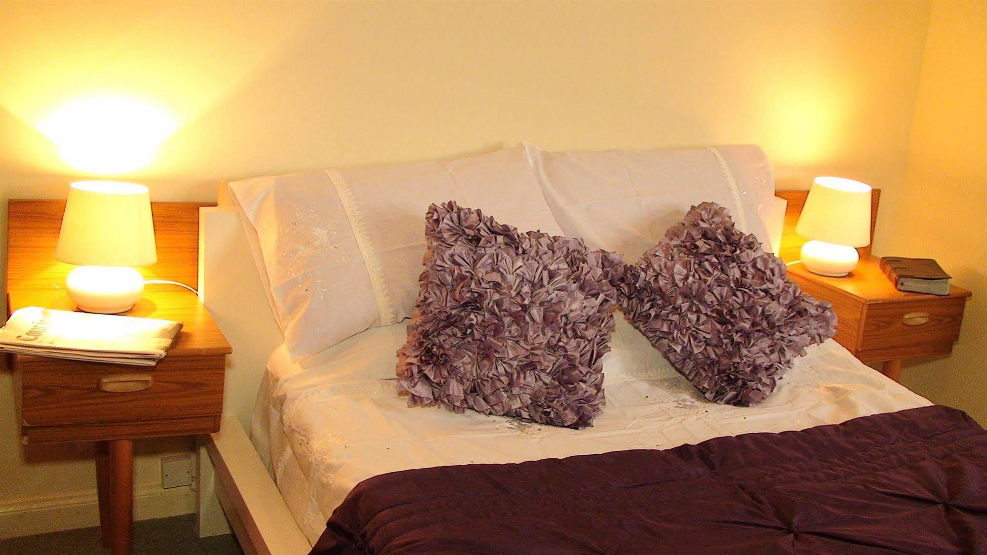 Rosemount Palace Couette-café 3*